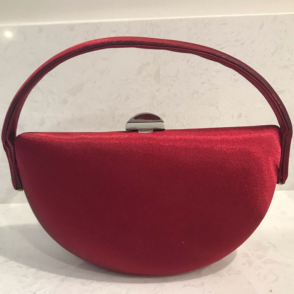 Small wine colored bag